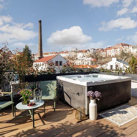 Aparthotel Na Klenici Mlada Boleslav Bagian luar foto