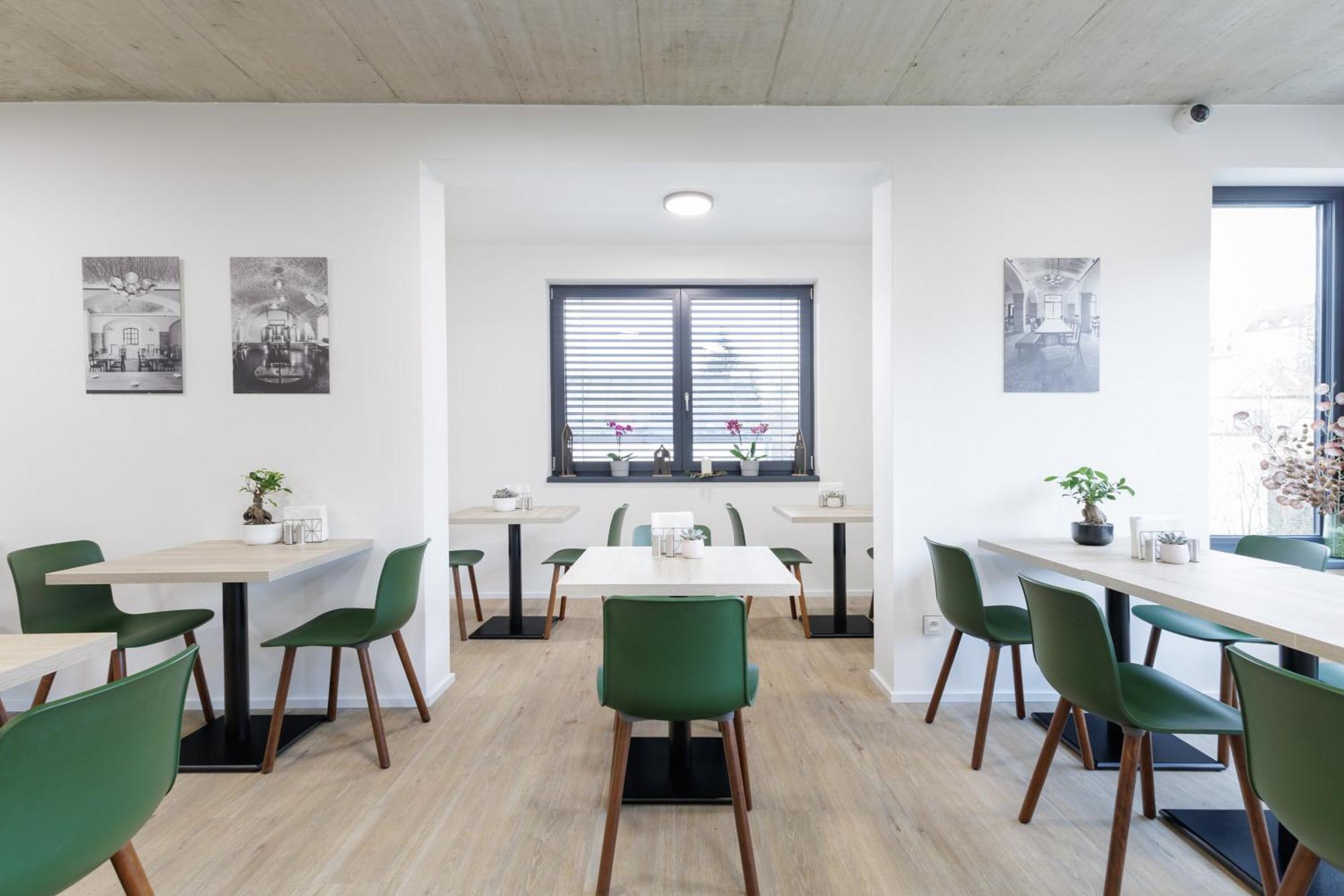 Aparthotel Na Klenici Mlada Boleslav Bagian luar foto